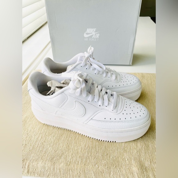 NIB wmns Nke Crater Impact, black off noir, sz 8, orig $155 - Picture 15 of 16